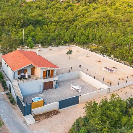 Villa Omaha *